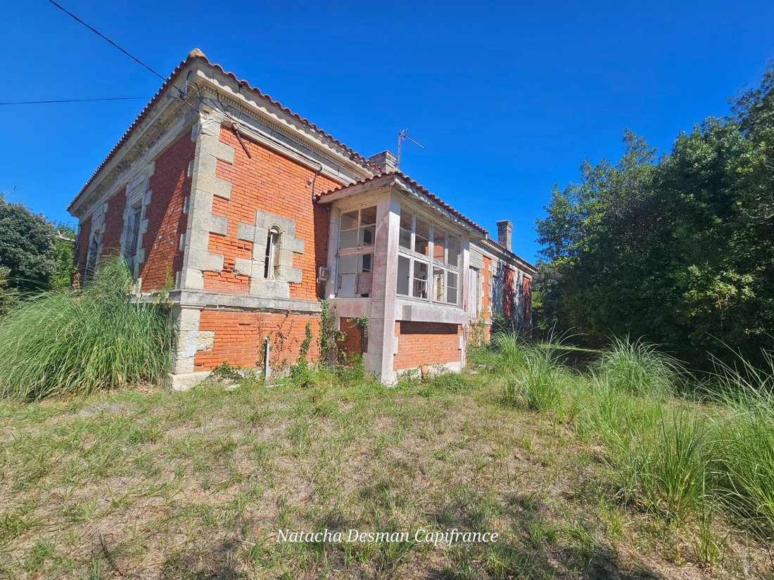 House in Soulac-sur-Mer, Nouvelle-Aquitaine, France 3 - 19060524