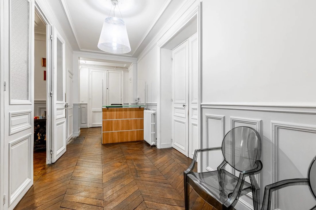 Appartamento a Hoche-Friedland, Paris 8e Arrondissement, Parigi 4 - 16923638