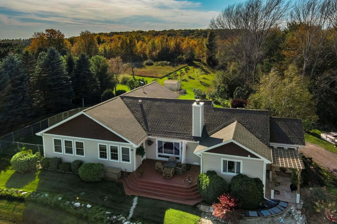 Casa en Suttons Bay, Míchigan, Estados Unidos 2 - 18308271