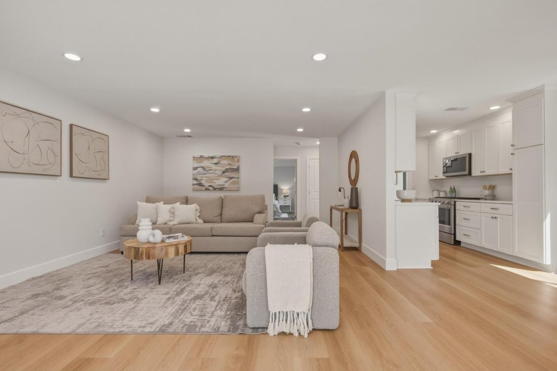 Condo in Monterey, California, United States 1 - 19062677