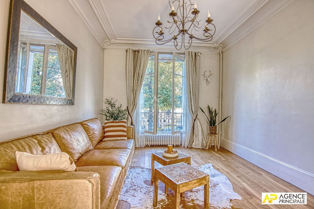 House in Domaine National du Château, Versailles, France 3 - 19060739