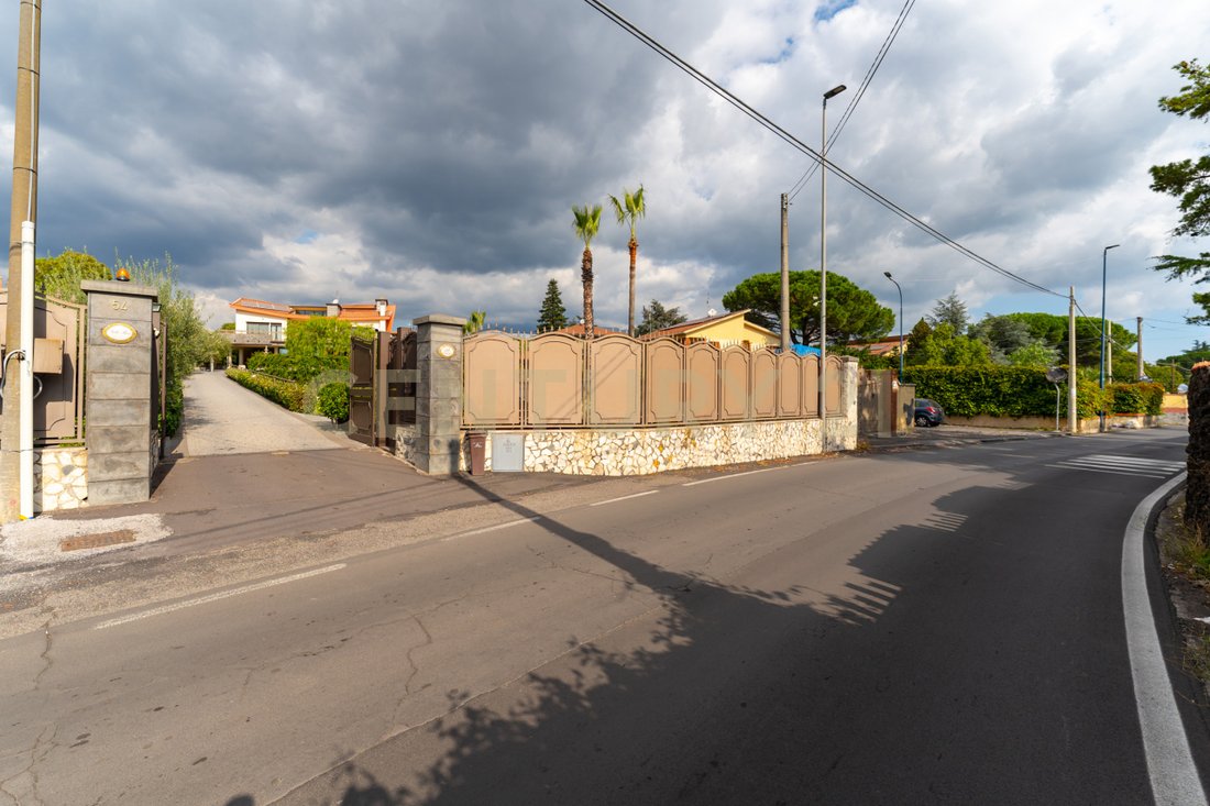 Villa in Pedara, Sizilien, Italien 2 - 19059540