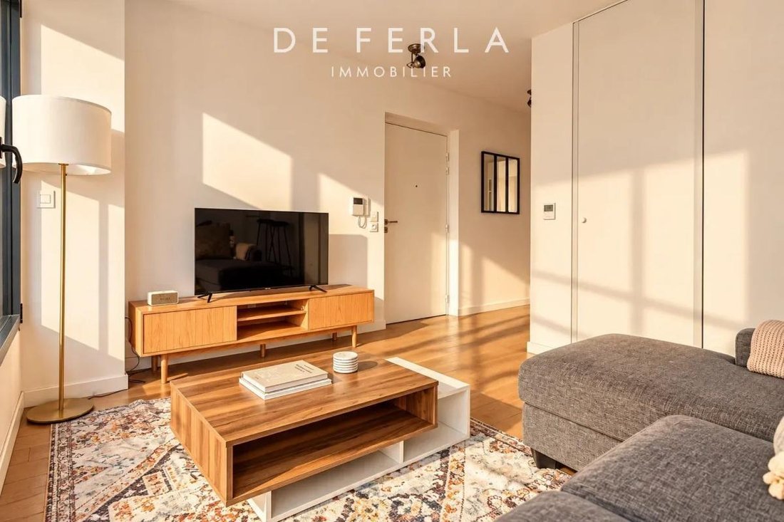 Apartment in Violet Commerce, Paris 15e Arrondissement, Paris 3 - 18882495