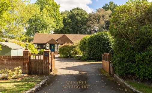 House in Felbridge, England 1