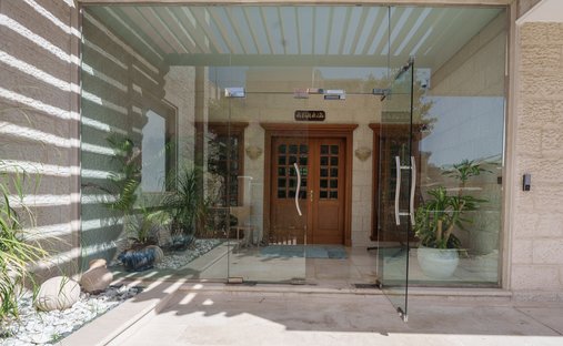 Villa en Al Manhal, Abu Dabi, Emiratos Árabes Unidos 1