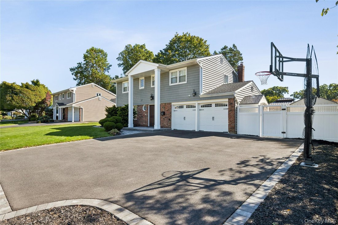 Casa a Old Bethpage, New York, Stati Uniti 2 - 19065816