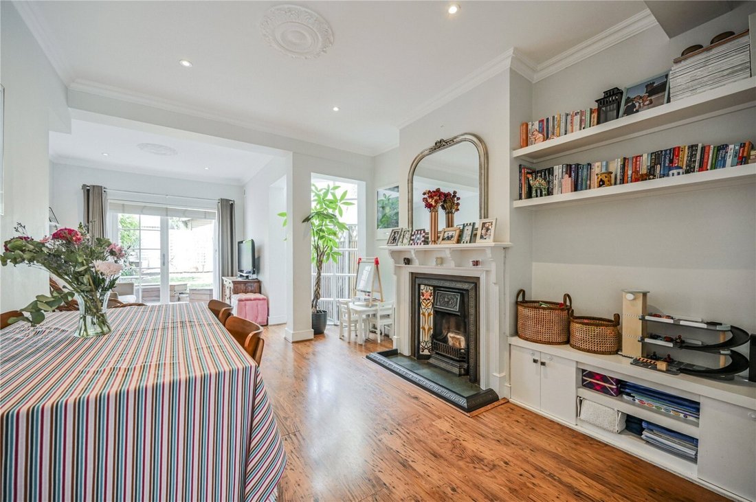 Haus in Bounds Green, Haringey, England 4 - 19062761