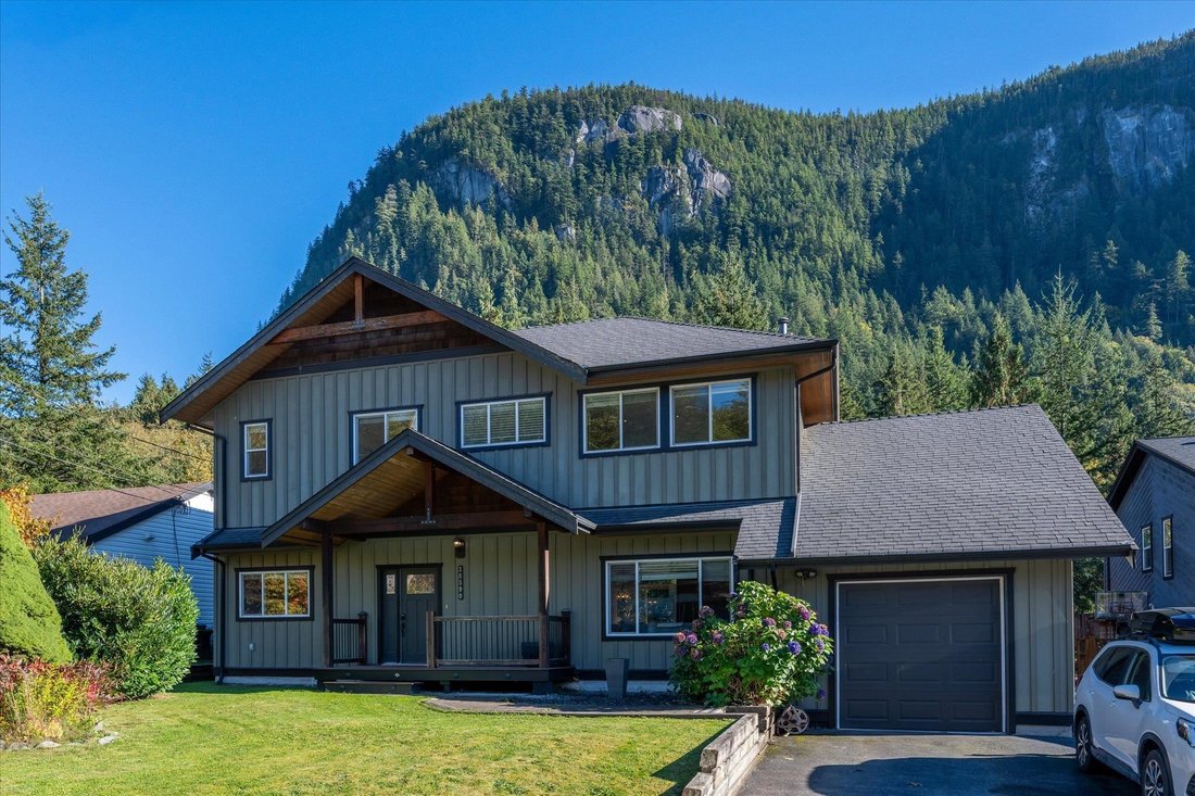 Haus in Squamish, Britisch-Kolumbien, Kanada 2 - 19065594