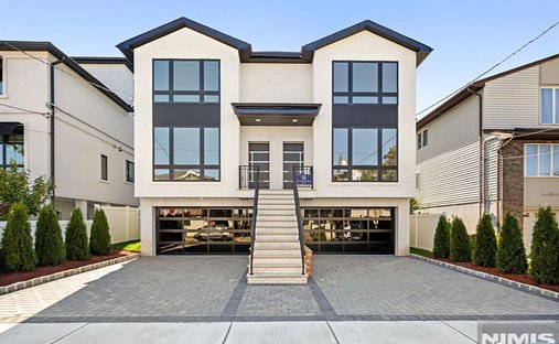 Residenza a Cliffside Park, New Jersey, Stati Uniti 1