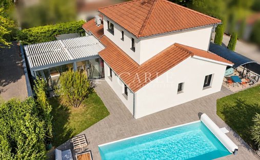 Villa a Genas, Auvergne-Rodano-Alpi, Francia 1