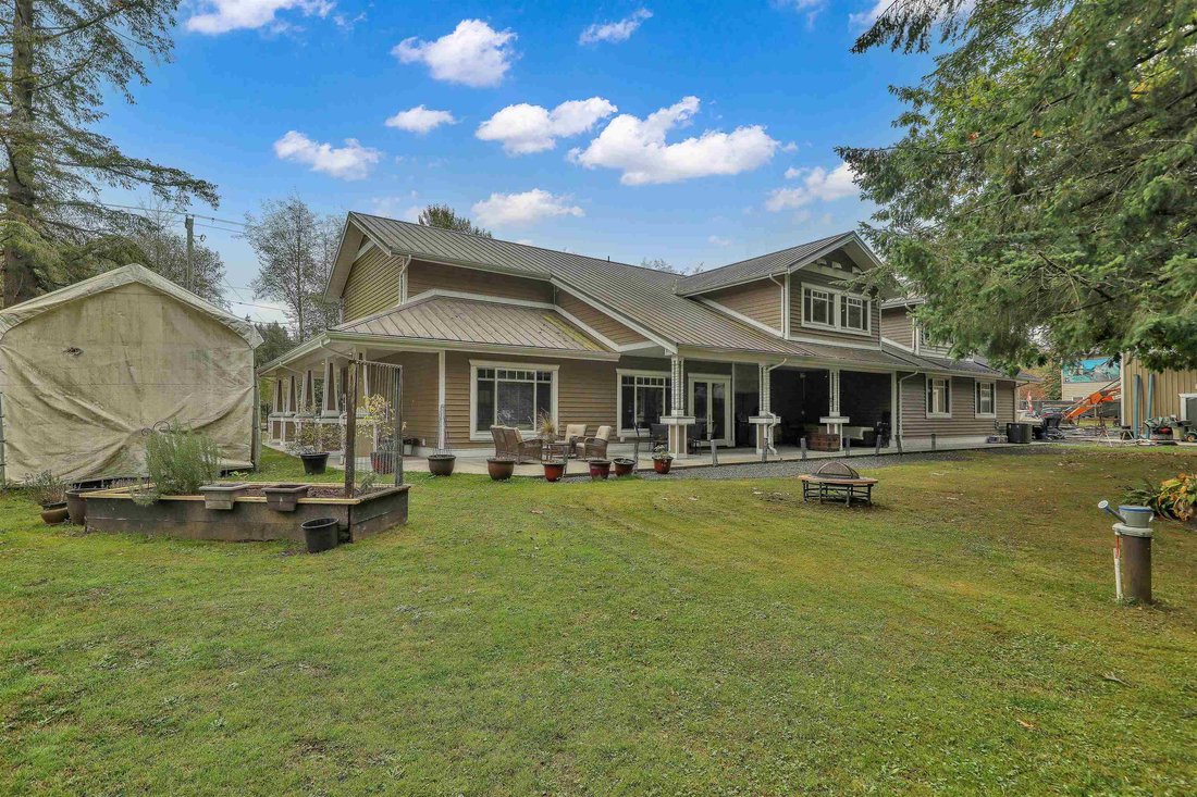 House in Surrey, British Columbia, Canada 3 - 19065597
