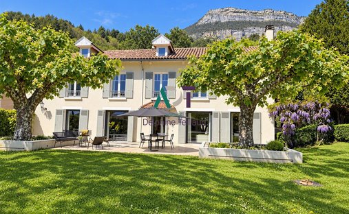 Haus in Corenc, Auvergne-Rhone-Alpen, Frankreich 1