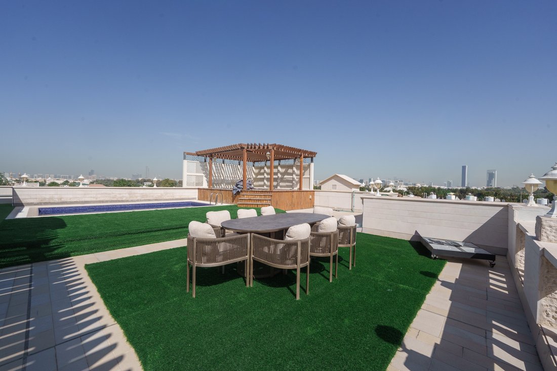 Villa en Al Manhal, Abu Dabi, Emiratos Árabes Unidos 4 - 19065477