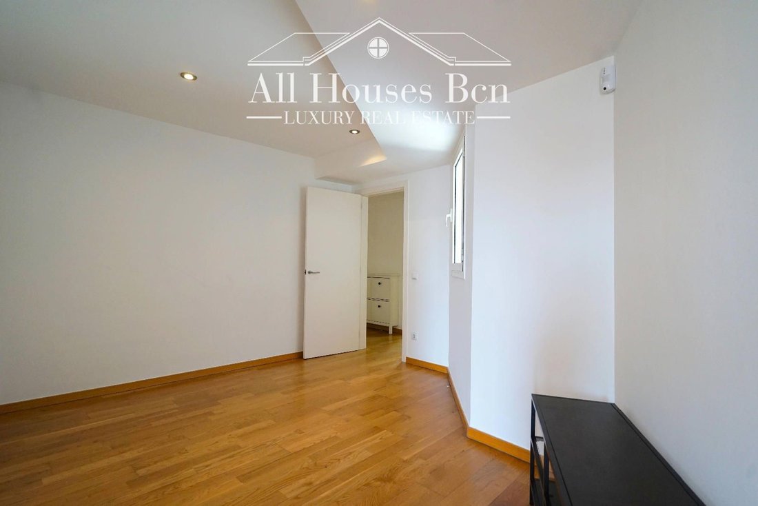 Apartment in Eixample, Barcelona, Spain 5 - 19063197