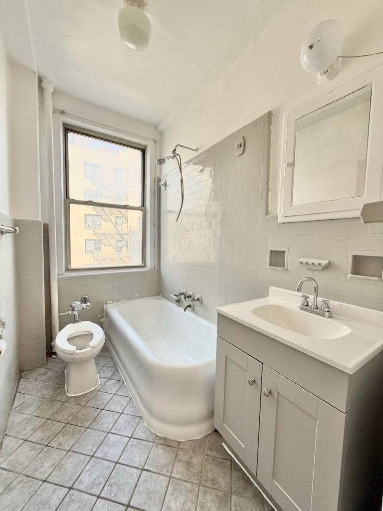 Co Op in New York, New York, United States 3 - 19062517