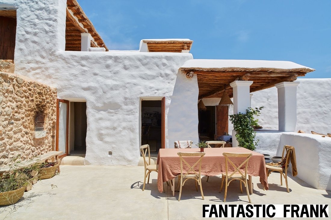 Villa in Sant Antoni de Portmany, Balearic Islands, Spain 1 - 14838073