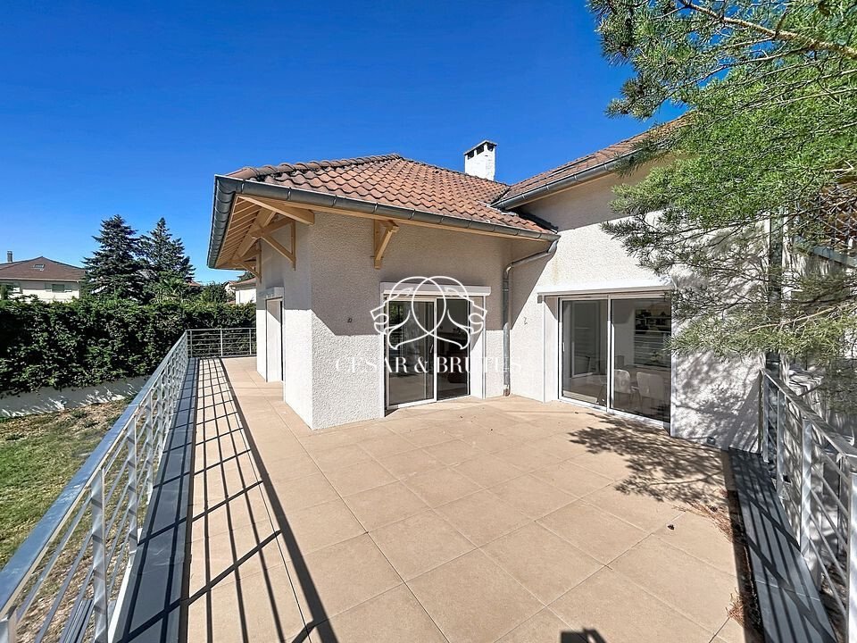 Appartement à Dardilly, Auvergne-Rhône-Alpes, France 1 - 19065696