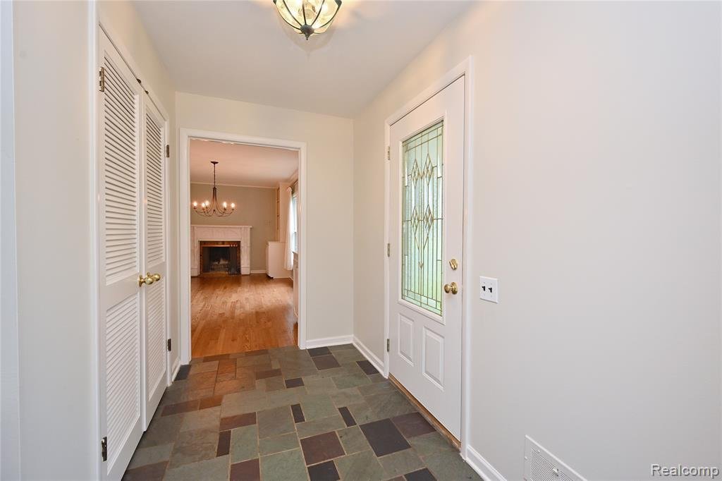 House in Beverly Hills, Michigan, United States 3 - 19056880
