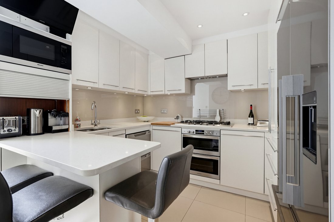Apartment in South Kensington, Kensington And Chelsea, England 3 - 19064026