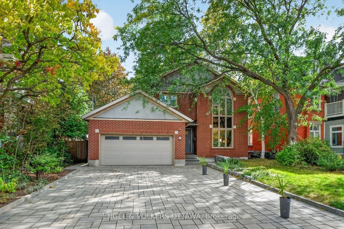House in Ottawa, Ontario, Canada 1 - 19064348