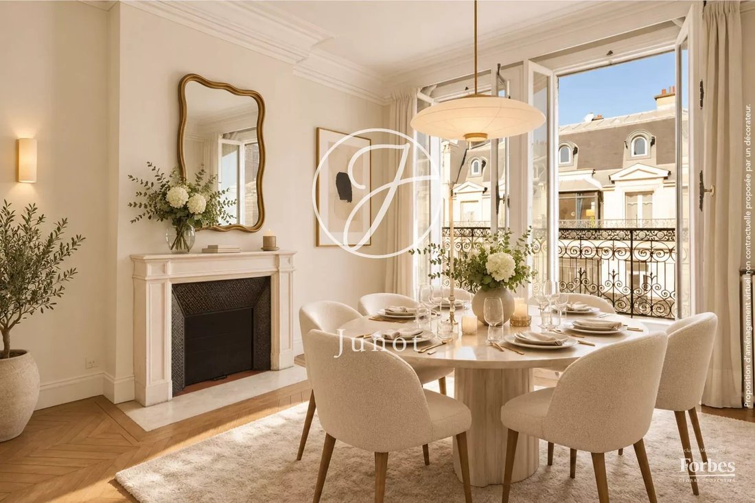 Apartment in Triangle d'Or, Paris 8e Arrondissement, Paris 2 - 19060113