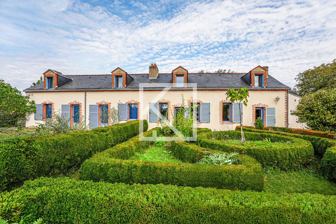 Haus in Beaucouzé, Pays de la Loire, Frankreich 1 - 19065618