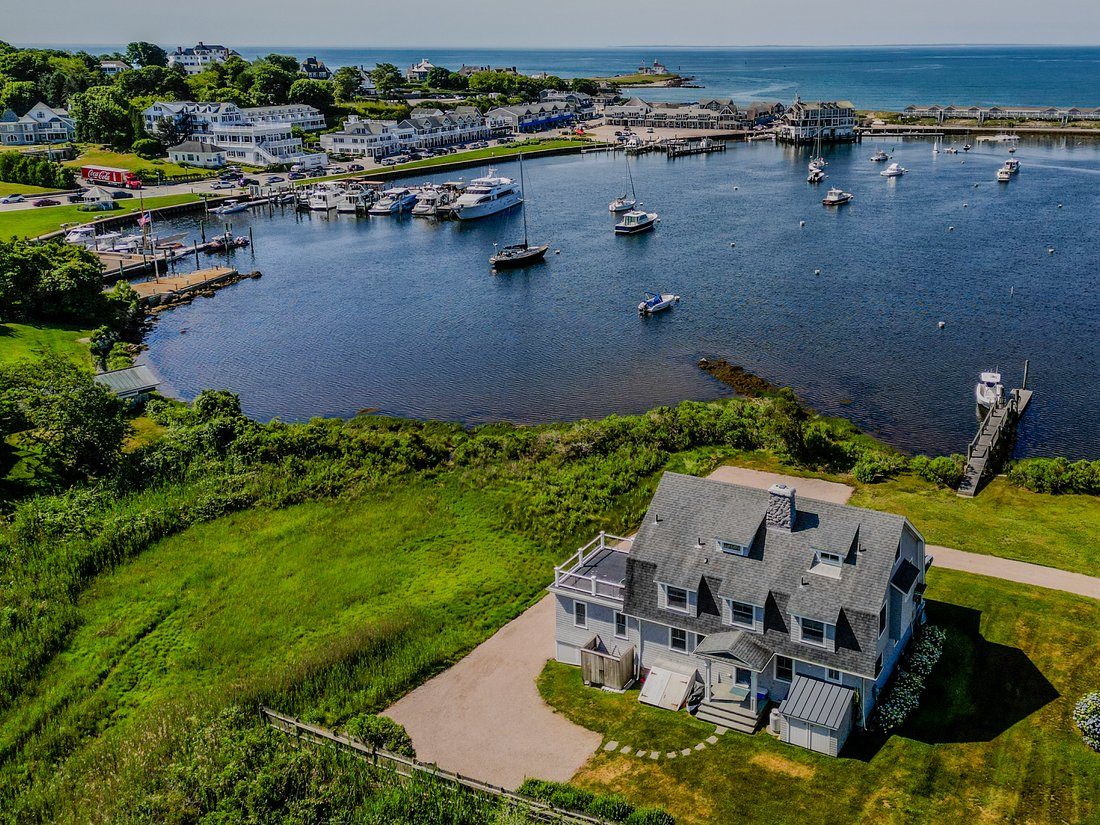 House in Westerly, Rhode Island, United States 1 - 19060515