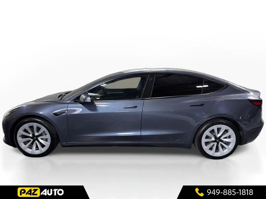 Sedan in Laguna Hills, CA, United States 2 - 19064625