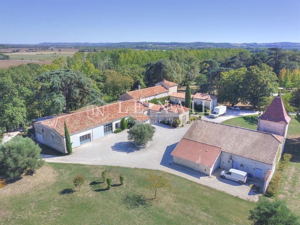 Estate in Fieux, Nouvelle-Aquitaine, France 4 - 19064475