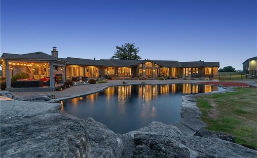House in Woolwich, Ontario, Canada 1