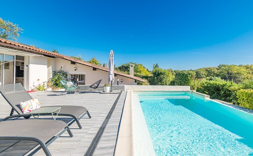 Villa in Yvrac, Nouvelle-Aquitaine, France 1