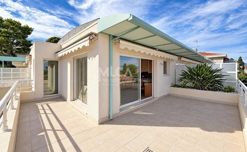 Apartamento en Ponteil, Antibes, Francia 1