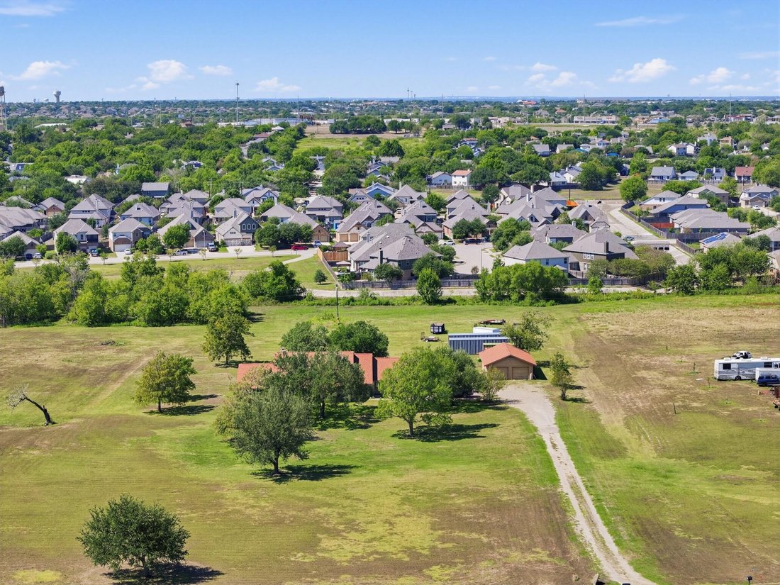 House in Hutto, Texas, United States 5 - 19059782
