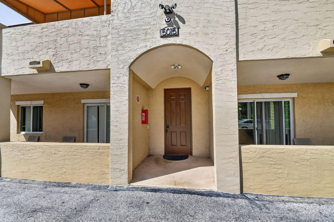 West Palm Beach, Florida, United States 4 - 19059835