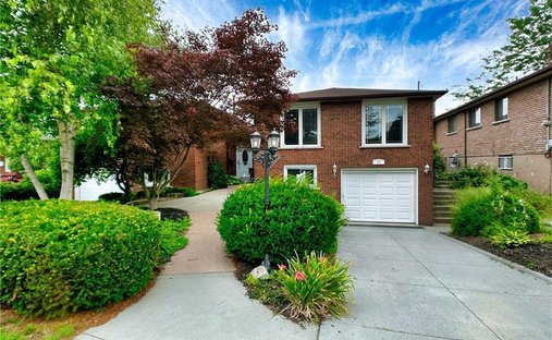 House in Hamilton, Ontario, Canada 1