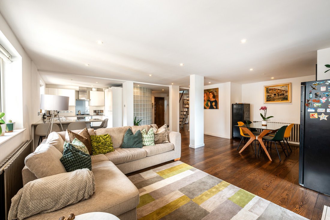 Apartment in Little Venice, Westminster, England 3 - 19062703