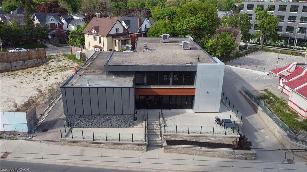 House in Kitchener, Ontario, Canada 3 - 19061567