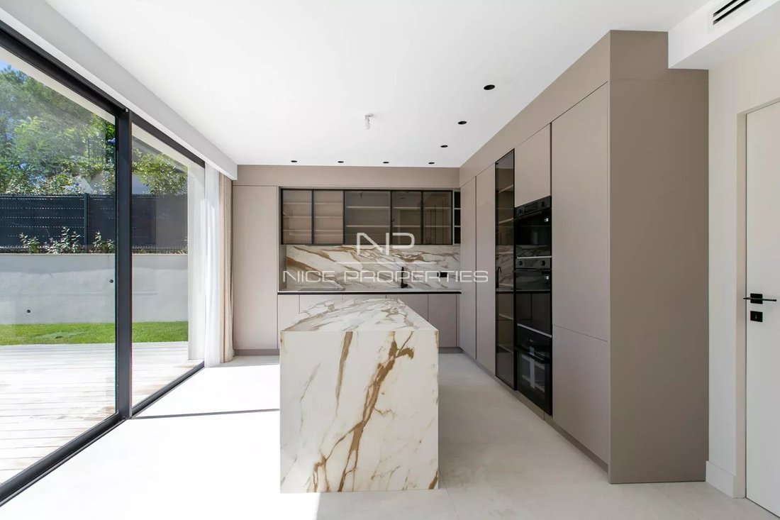 Villa en Valbonne, Provenza-Alpes-Costa Azul, Francia 2 - 19060122
