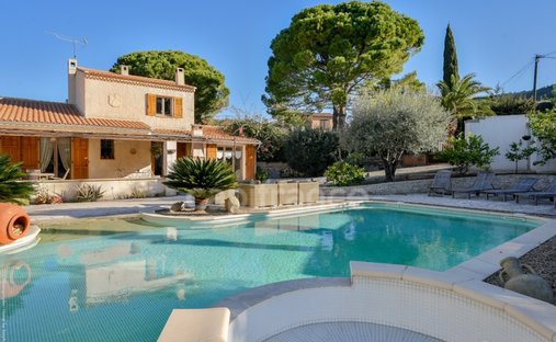 Maison à Ceyreste, Provence-Alpes-Côte d'Azur, France 1