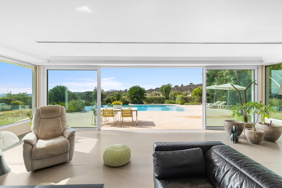 House in Vaug, Villeneuve-Loubet, France 3 - 19064487