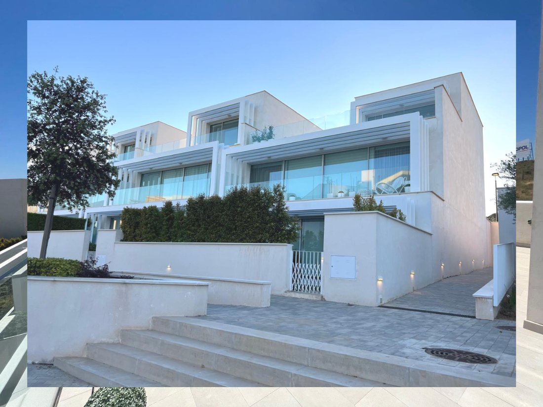 Townhouse in Sotogrande, San Roque, Andalusia 1 - 19060217