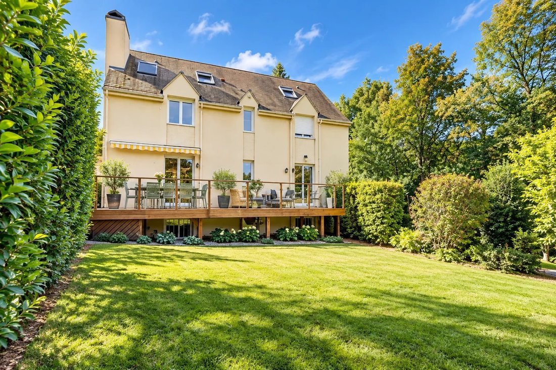 House in Les Loges-en-Josas, Ile-de-France, France 3 - 19059989