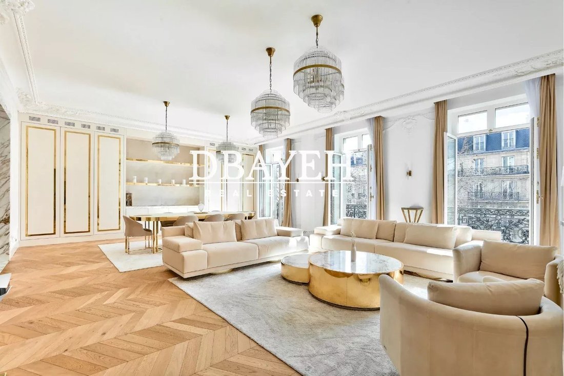 Apartment in Hoche-Friedland, Paris 8e Arrondissement, Paris 3 - 19062753