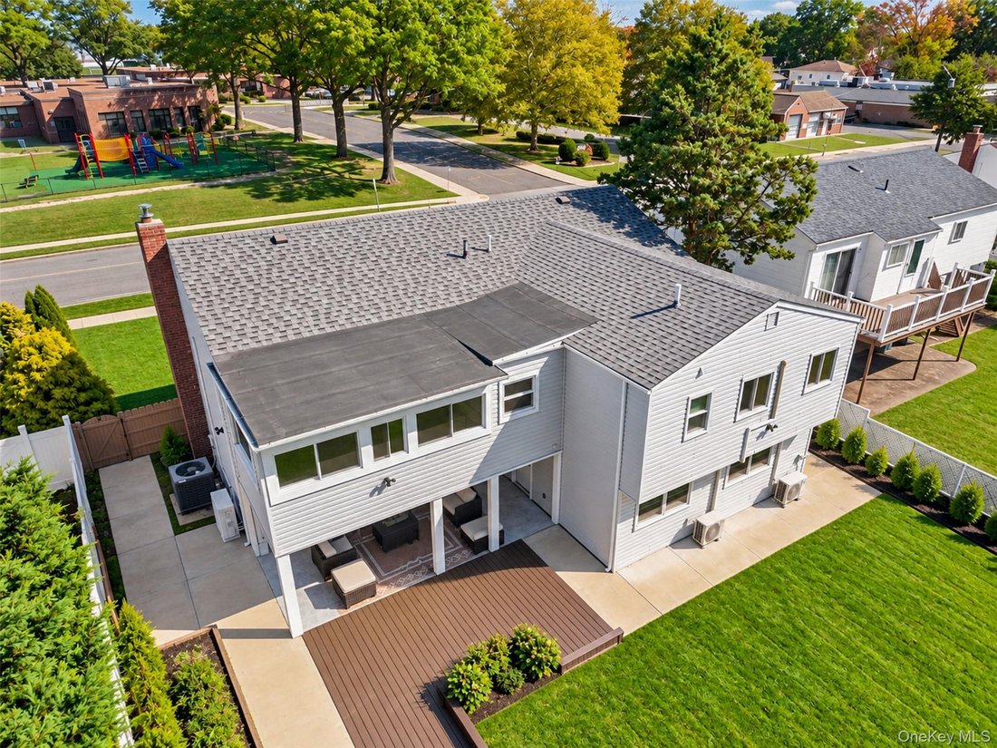Casa a New Hyde Park, New York, Stati Uniti 5 - 18995350