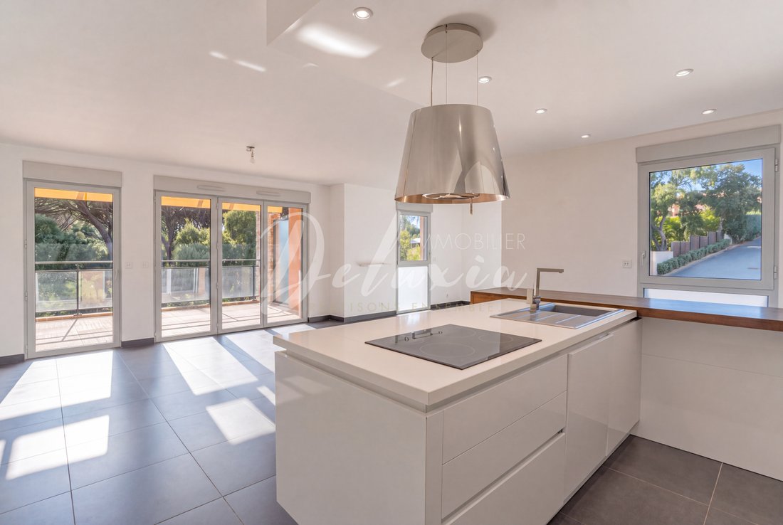 Apartment in Le Dramont-Agay-Anthéor-Le Trayas, Saint-Raphaël, France 4 - 19064153