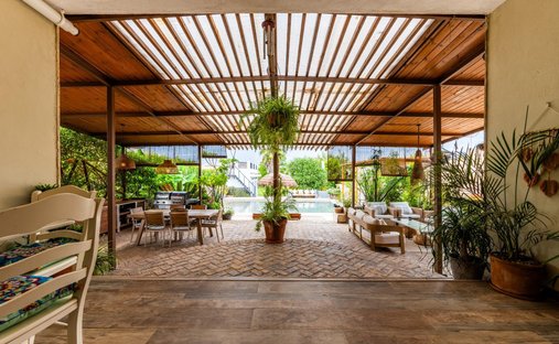 Villa in Mairena del Aljarafe, Andalusia, Spain 1