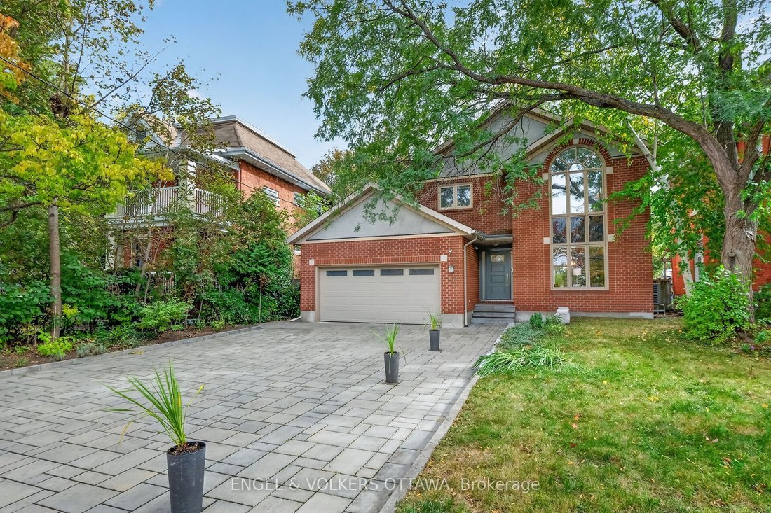House in Ottawa, Ontario, Canada 3 - 19064348