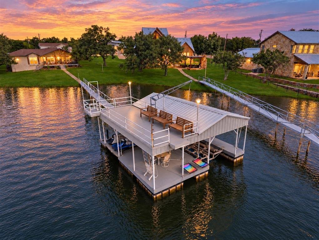 House in Cross Roads, Texas, United States 1 - 19063779