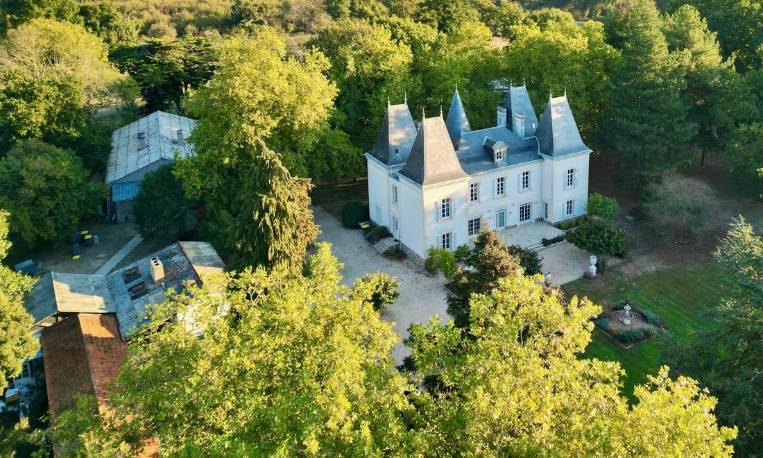 Château à Saint-Père-en-Retz, Pays de la Loire, France 5 - 19064381
