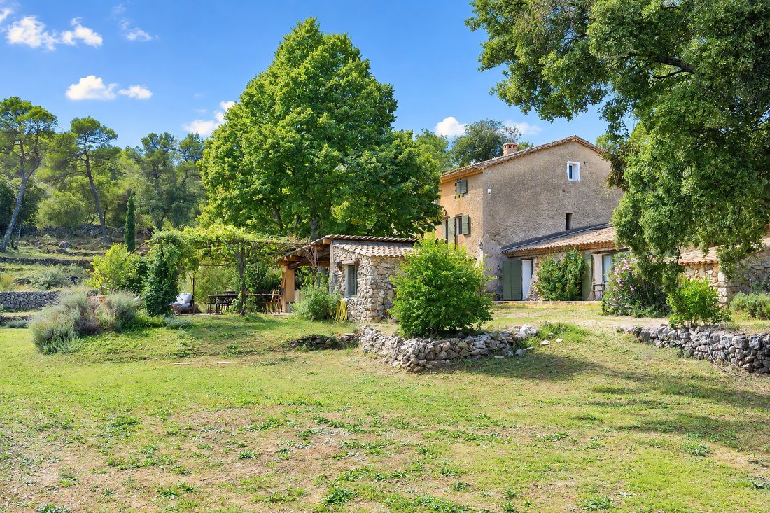 Casa en Cotignac, Provenza-Alpes-Costa Azul, Francia 1 - 19063932